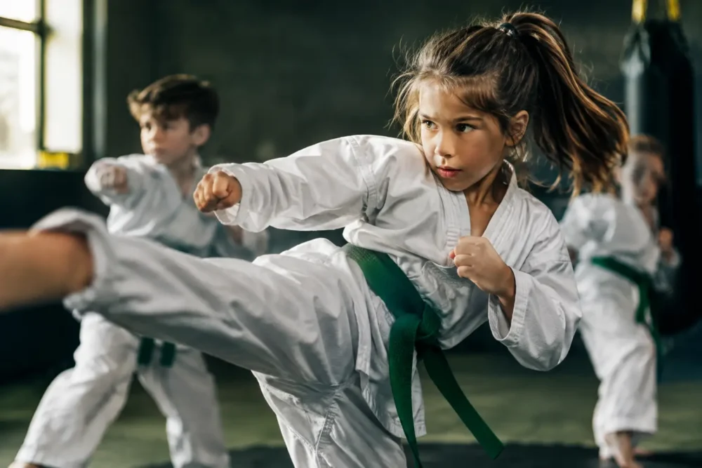 Kampfsport stärkt Koordination bei Kindern